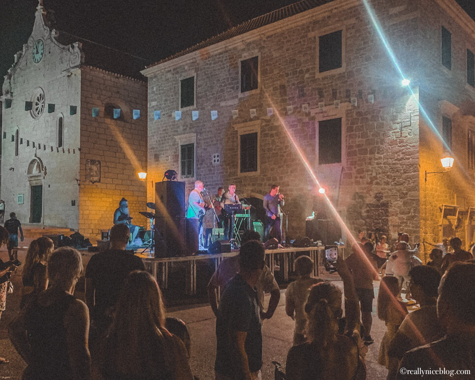 Live music at the food festival